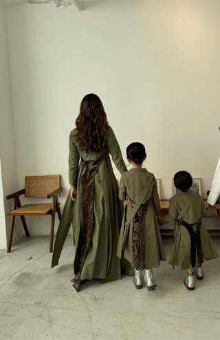 لارا جيرل (للأطفال) - كاكي