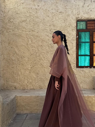 Elysia in Mocha Mousse