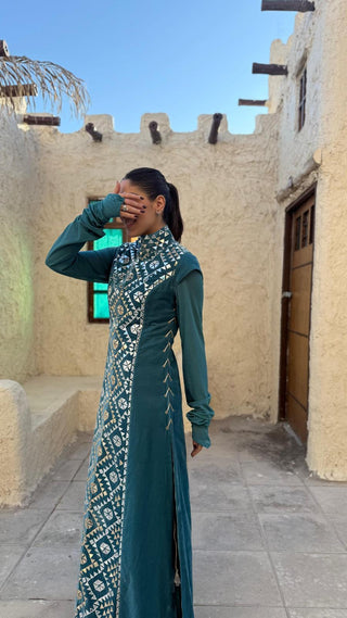Nuha Almansour 1-Turquoise Color